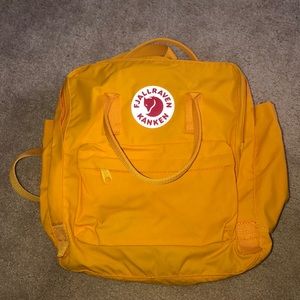 Fjallraven Kanken backpack!